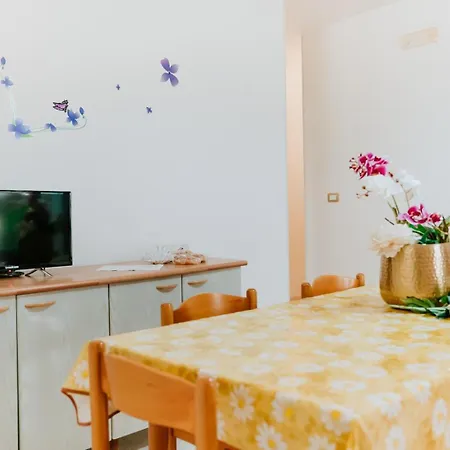 Trilocale Ginevra 3 Apartment Torre Suda
