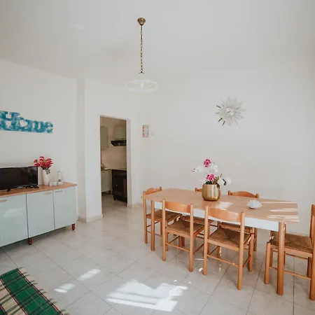 Apartment Trilocale Ginevra 3 Torre Suda